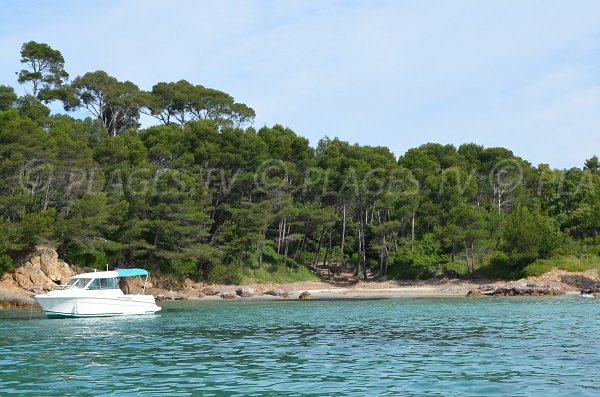 Plage du Cap Léoube — Bormes-les-Mimosas