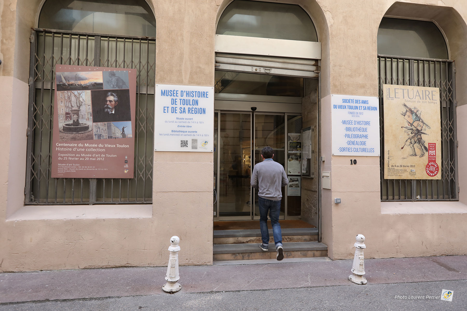 Entrée du musée du Vieux Toulon, rue Saint-Andrieu