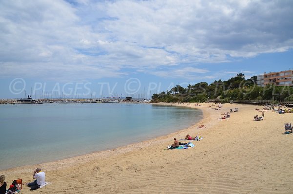 Plage de la Pointe de Gouron — Bormes-les-Mimosas