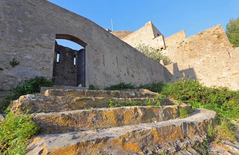La poterne nord du fort Sainte-Agathe à Porquerolles