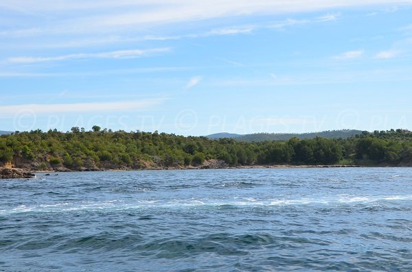 Plage de la Chapelle Saint-Georges — Bormes-les-Mimosas
