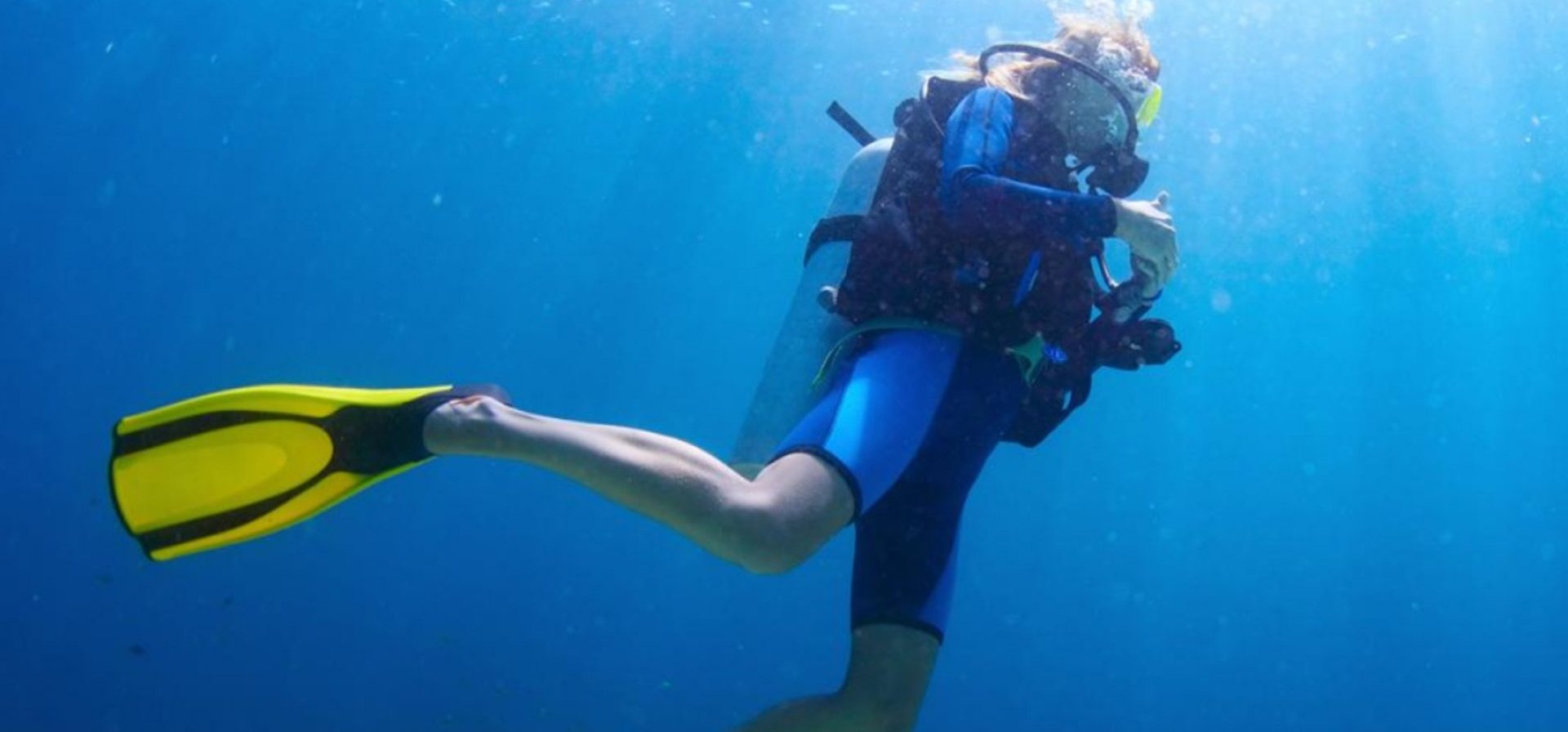 Plongeur dans les eaux de la Méditerranée